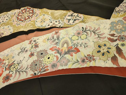 平和屋着物■豪華黒留袖　作家物　駒刺繍　正倉院更紗花文　金彩　正絹　逸品　AABL4874sx