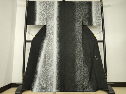 平和屋着物●日展作家　山本唯与志　レリーフ染　訪問着　蔦草シルエット　暈し染め　黒地　やまと誂製　正絹　逸品　AABL5493ck