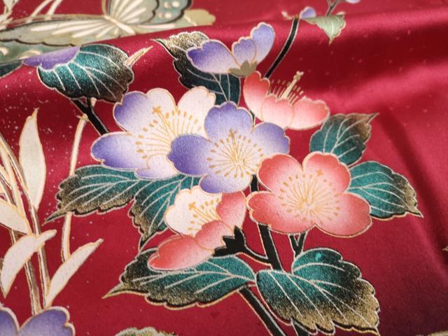平和屋着物●豪華振袖　花蝶文　暈し染め　金銀彩　正絹　逸品　未使用　AABL5517ck