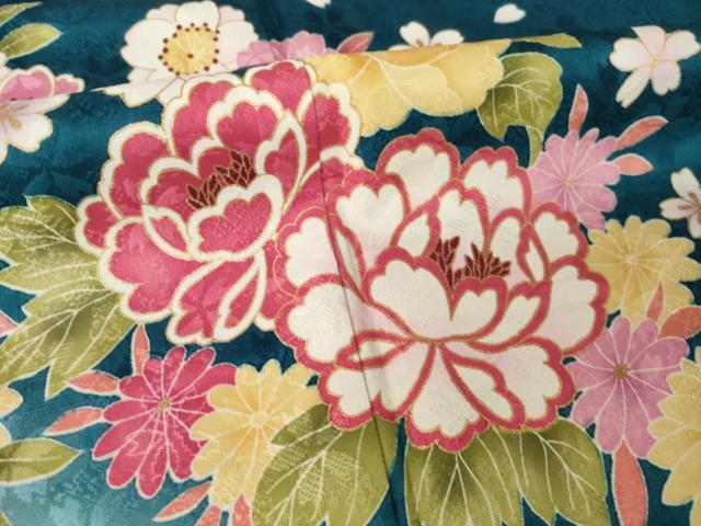 平和屋着物●豪華振袖　舞花文　金彩　京都きもの友禅扱い　正絹　逸品　AABL5540ck