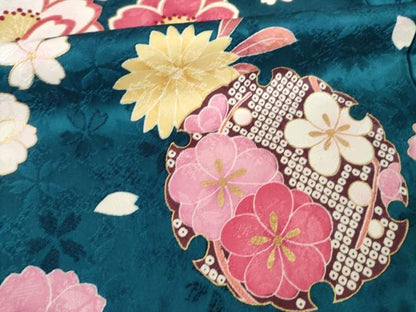 平和屋着物●豪華振袖　舞花文　金彩　京都きもの友禅扱い　正絹　逸品　AABL5540ck