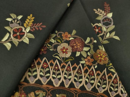 平和屋着物●本場縞大島紬　訪問着　総刺繍　草花文　黒地　ロング丈　正絹　逸品　AABL5567ck