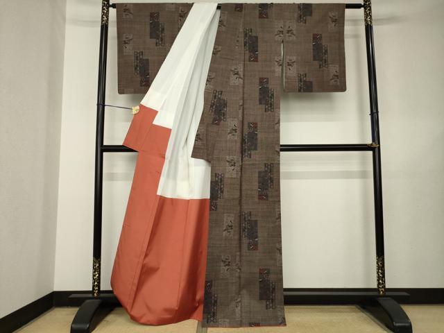 平和屋着物●本場大島紬　純泥染め　7マルキ　短冊花文　徳重秀作　証紙付き　正絹　逸品　AABL5575ck