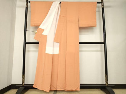 平和屋着物●人間国宝 芹沢圭介一番弟子　下平清人監修　色無地　黄丹色　鬼しぼ縮緬　正絹　逸品　AABL5632ck