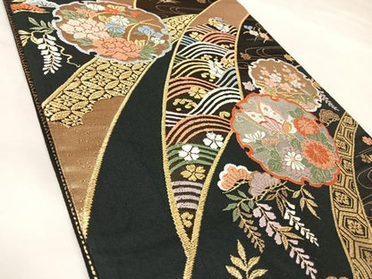平和屋着物◎六通柄袋帯　唐織　雪輪花蝶文　黒地　金銀糸　正絹　逸品　AABL5707yx