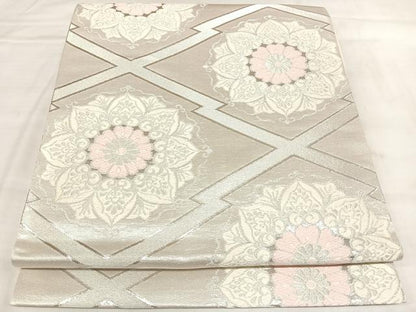 平和屋着物◎六通柄袋帯　唐織　松皮菱正倉院花文　銀糸　正絹　逸品　AABL5851yx