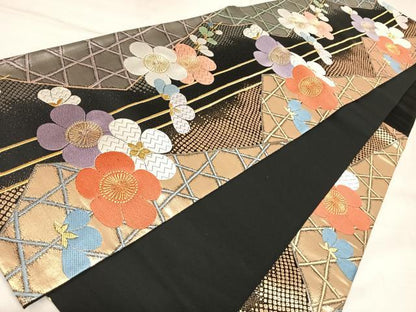 平和屋着物◎六通柄袋帯　唐織　舞花文　黒地　金銀糸　正絹　逸品　AABL6100yx