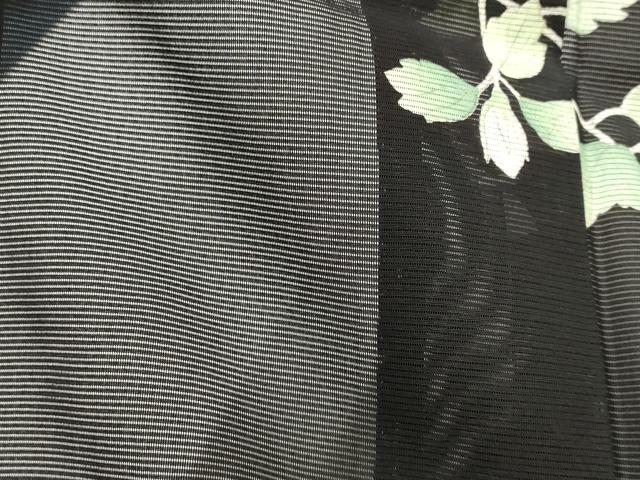 平和屋着物＊夏物　小紋　絽　舞花文　黒地　正絹　逸品　未使用　AABL6216st