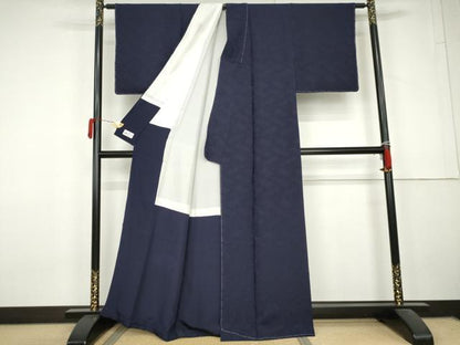 平和屋着物●上質な色無地　草花地紋　紺藍色　やまと誂製　正絹　逸品　未使用　AABL6407cs