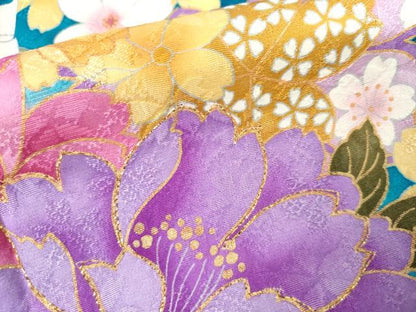 平和屋着物●豪華振袖　刺繍　草花文　暈し染め　金糸　金彩　京都きもの友禅扱い　正絹　逸品　AABL6431cs