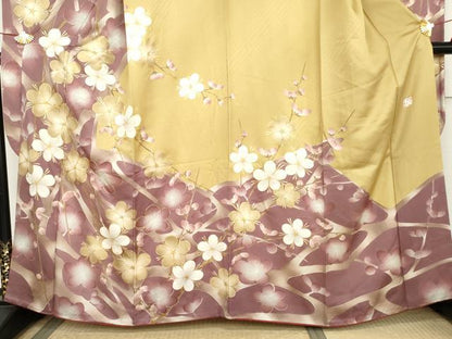 平和屋着物●紫綬褒章　巨匠『岩田専太郎』　振袖　駒刺繍　枝梅文　金彩　正絹　逸品　AABL6445cs