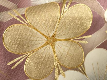 平和屋着物●紫綬褒章　巨匠『岩田専太郎』　振袖　駒刺繍　枝梅文　金彩　正絹　逸品　AABL6445cs