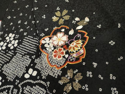 平和屋着物●豪華振袖　絞り　駒刺繍　雪輪舞花文　黒地　金糸　金彩　正絹　逸品　未使用　AABL6446cs