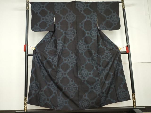 平和屋着物●本場結城紬　重要無形文化財　蜀江花文　正絹　逸品　AABL6467cs