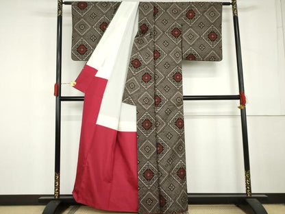 平和屋着物●本場大島紬　龍郷絣　正絹　逸品　AABL6527cs