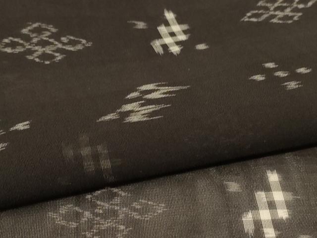 平和屋着物＊夏物　本場琉球絣　夏琉球　黒地　正絹　逸品　未使用　AABL6671jd