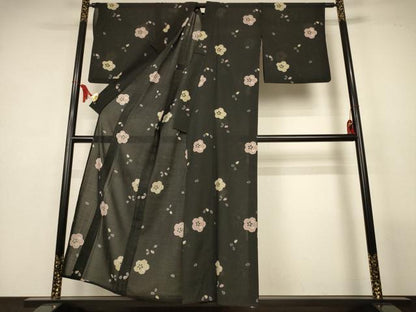 平和屋着物＊夏物　小紋　紗　舞桜文　黒地　洗える着物　AABL6697jd