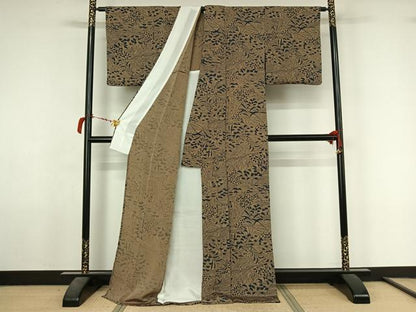 平和屋着物▽型絵染の人間国宝　稲垣稔次郎画　小紋　単衣　草花文　鬼しぼ縮緬　ロング丈　正絹　逸品　AABL6865jh