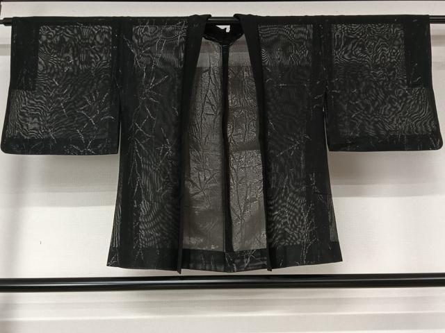 平和屋着物▽羽織　スリーシーズン　春夏秋　塵除け　草葉文　黒地　銀糸　正絹　逸品　AABL6882jh