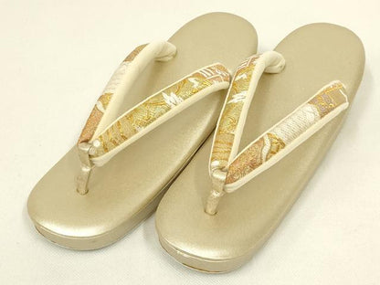 平和屋着物●和装小物　和装バッグ・草履セット　紗織　ハンドバッグ　吉祥柄　金糸　帯地使用　逸品　AABL7074ay