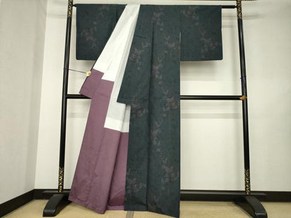 平和屋着物●本場大島紬　9マルキ　南天文　正絹　逸品　AABL7203ck