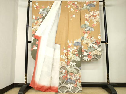平和屋着物●豪華振袖　駒刺繍　松竹梅吉祥花文　金彩　正絹　逸品　AABL7269ck
