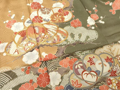 平和屋着物●豪華振袖　駒刺繍　松竹梅吉祥花文　金彩　正絹　逸品　AABL7269ck