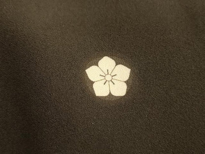 平和屋着物■豪華黒留袖　作家物　松竹梅飛鶴立波文　　正絹　逸品　AABL7317br