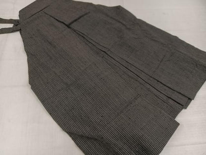 平和屋着物●男性　行灯袴　紬地　縞　正絹　逸品　AABL7335ph