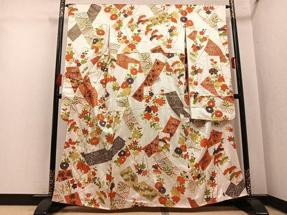 平和屋着物●豪華振袖　駒刺繍　草花文　金彩　正絹　逸品　AABL7353ph