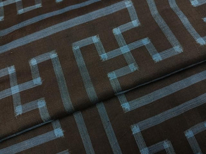平和屋着物●本場大島紬　龍郷絣　秋名バラ　正絹　逸品　AABL7357ph
