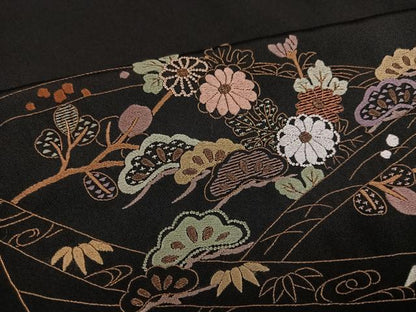 平和屋着物●豪華黒留袖　総刺繍　松竹梅鏡裏文　金糸　正絹　逸品　AABL7378ph