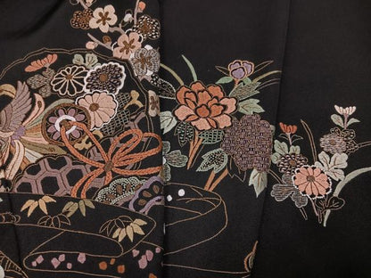 平和屋着物●豪華黒留袖　総刺繍　松竹梅鏡裏文　金糸　正絹　逸品　AABL7378ph