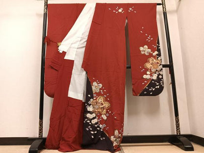 平和屋着物●豪華振袖　駒刺繍　舞桜文　金彩　正絹　逸品　AABL7401ph