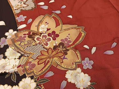 平和屋着物●豪華振袖　駒刺繍　舞桜文　金彩　正絹　逸品　AABL7401ph