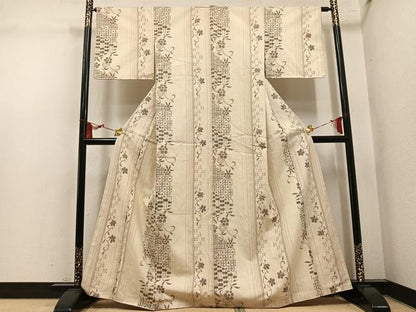 平和屋着物●上質な紬　花唐草文　正絹　逸品　AABL7413ph