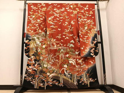 平和屋着物●豪華振袖　駒刺繍　草花文　暈し染め　金彩　正絹　逸品　AABL7418ph