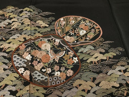 平和屋着物●豪華黒留袖　蘇州刺繍　貝合わせ鳳凰草花舞蝶文　金糸　正絹　逸品　AABL7475ph