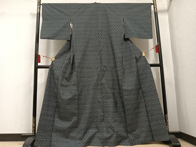 平和屋着物●本場大島紬　7マルキ　幾何学文様　正絹　逸品　AABL7476ph