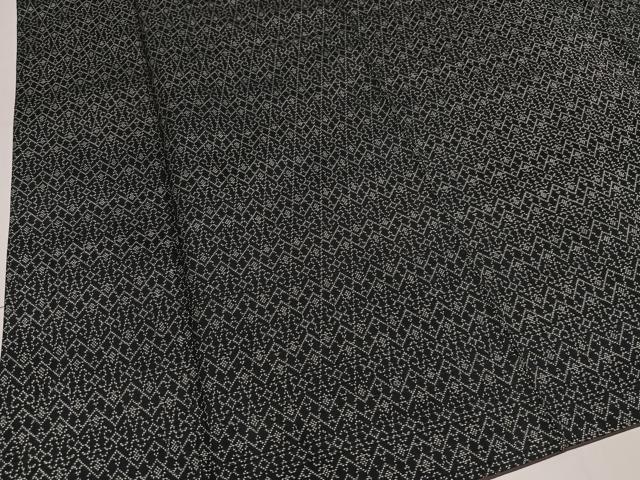 平和屋着物●本場大島紬　7マルキ　幾何学文様　正絹　逸品　AABL7476ph