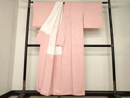 平和屋着物●上質な色無地　松竹梅地紋　珊瑚色　正絹　逸品　AABL7539ck