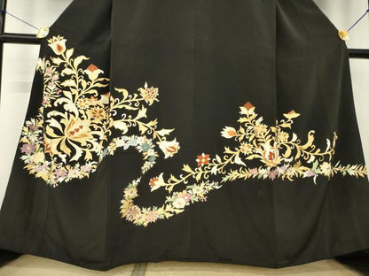平和屋着物●豪華黒留袖　刺繍　更紗花文　金糸　金彩　正絹　逸品　AABL7587ck