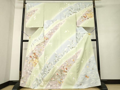 平和屋着物●創業460年・千總　訪問着　駒刺繍　短冊花文　暈し染め　金彩　正絹　逸品　未使用　AABL7601ck