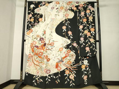 平和屋着物●創業460年・千總　振袖　駒刺繍　鳳凰花文　黒地　金彩　大丸扱い　正絹　逸品　AABL7602ck