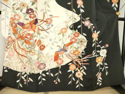 平和屋着物●創業460年・千總　振袖　駒刺繍　鳳凰花文　黒地　金彩　大丸扱い　正絹　逸品　AABL7602ck