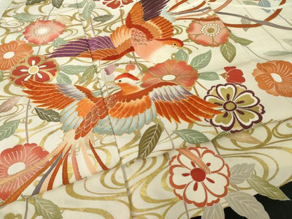 平和屋着物●創業460年・千總　振袖　駒刺繍　鳳凰花文　黒地　金彩　大丸扱い　正絹　逸品　AABL7602ck