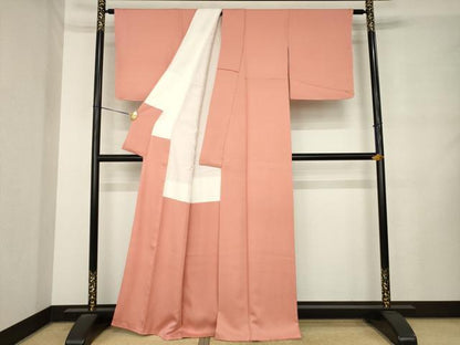 平和屋着物●上質な色無地　霞地紋　真赭色　正絹　逸品　AABL7627ck
