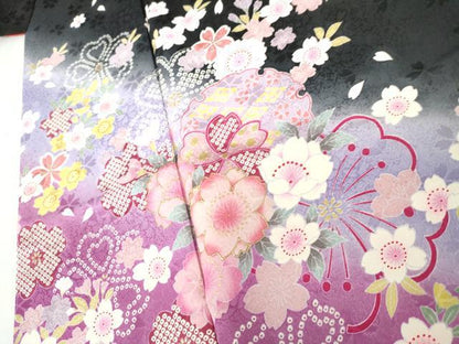 平和屋着物●豪華振袖　雪輪花文　暈し染め　黒地　金彩　正絹　逸品　AABL7642cs