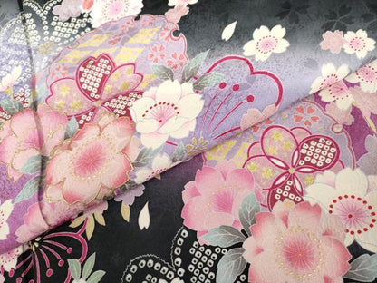 平和屋着物●豪華振袖　雪輪花文　暈し染め　黒地　金彩　正絹　逸品　AABL7642cs