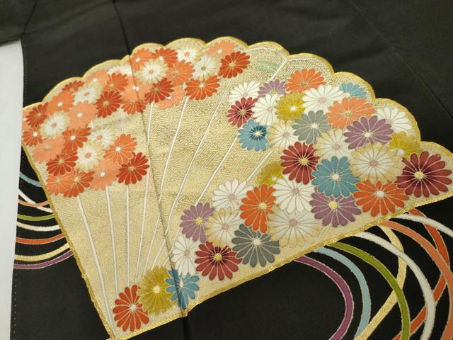 平和屋着物▼豪華黒留袖　駒刺繍　花扇文　金彩　正絹　逸品　AABL7660cs